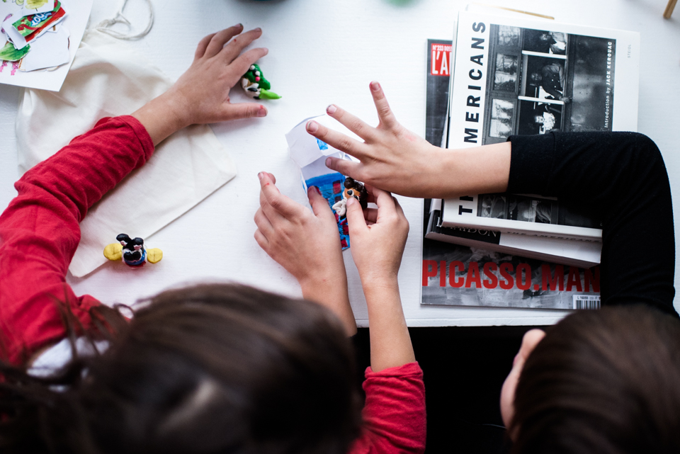 children arts and crafts - Documentary Family Photography