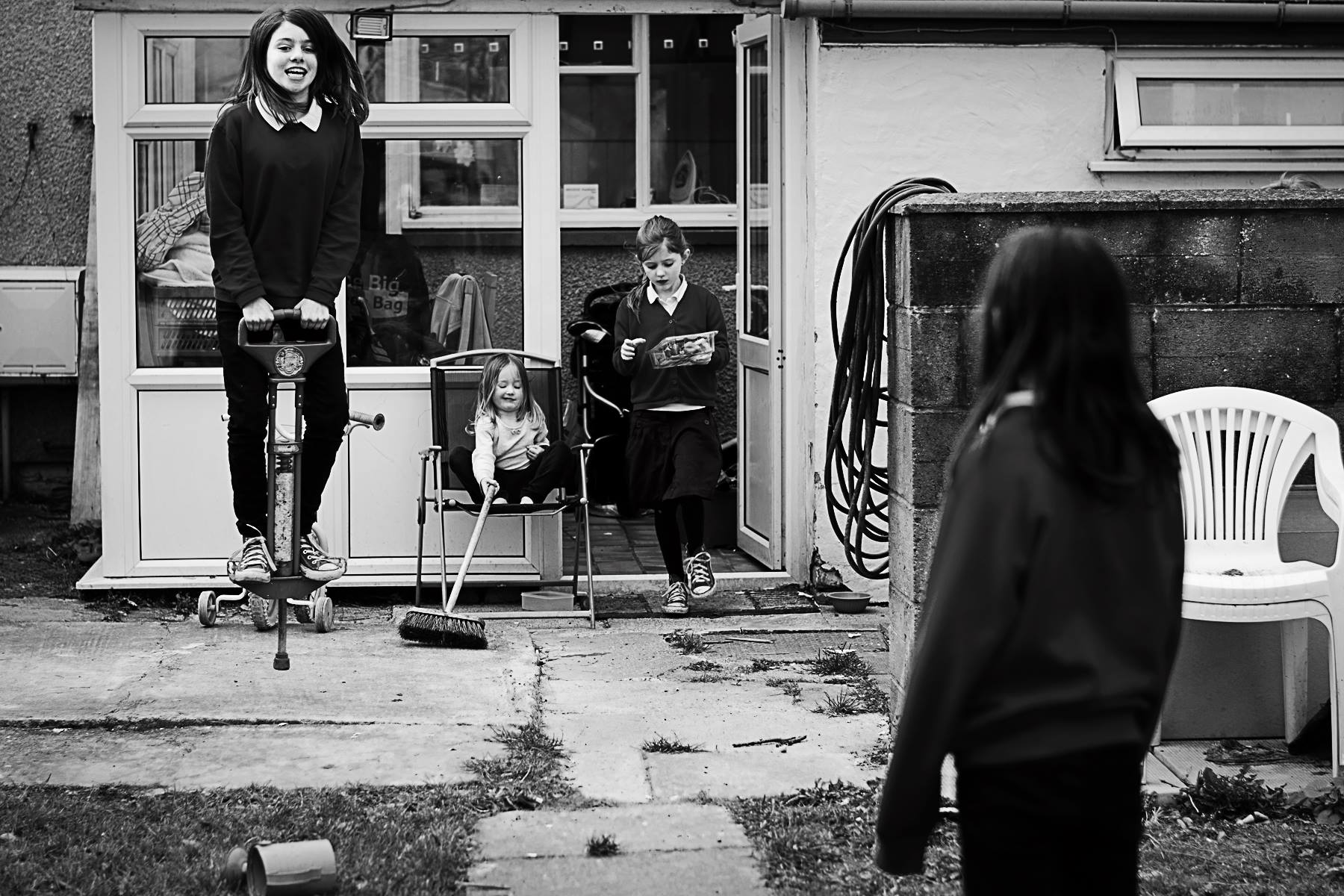 kids playing in back yard - Documentary Family Photography