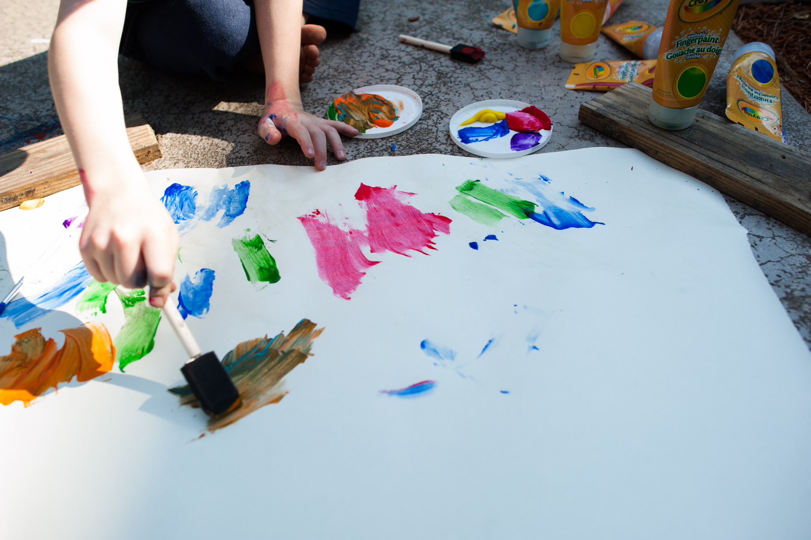 child painting - Documentary Family Photography