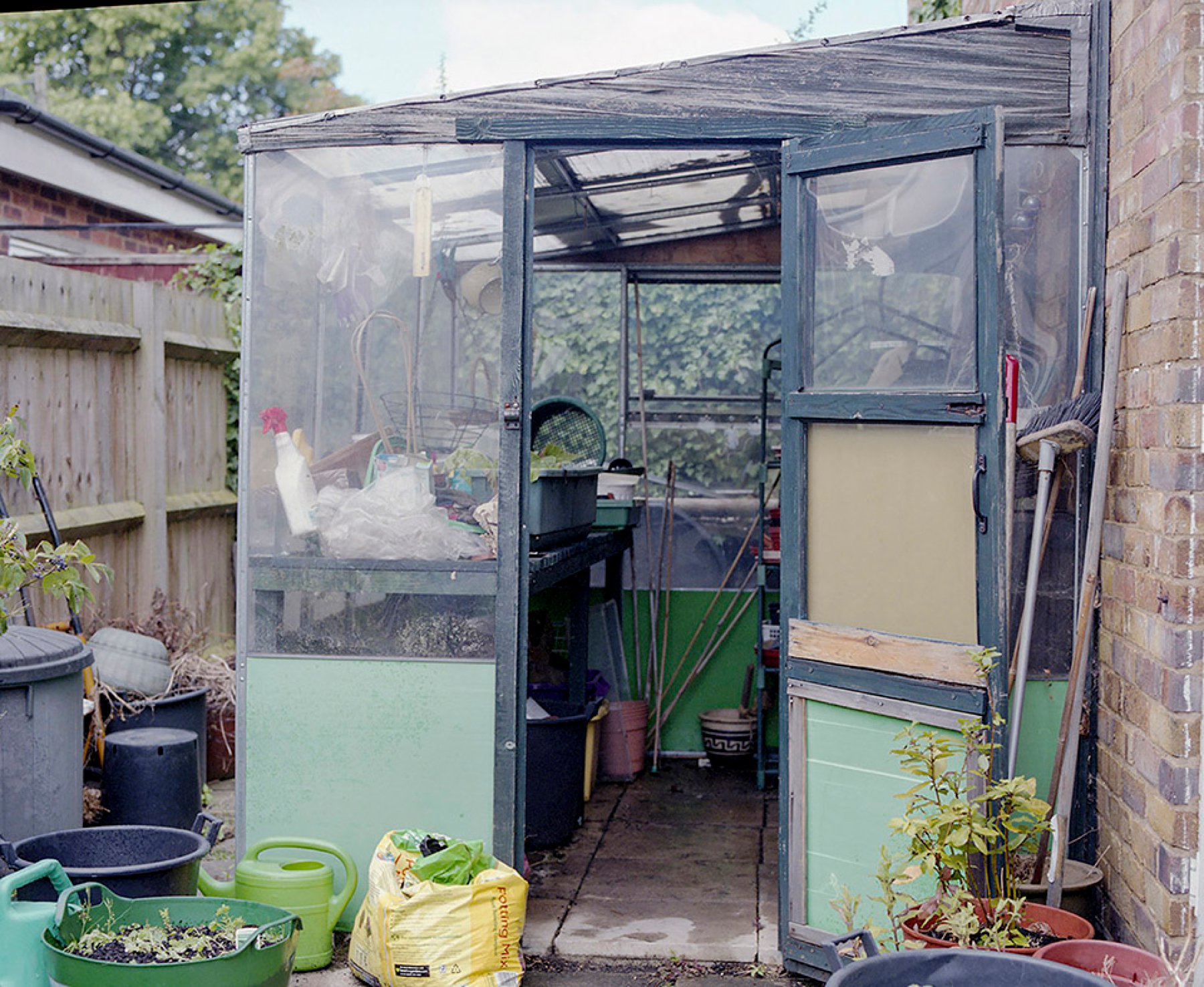 garden shed - Documentary Family Photography