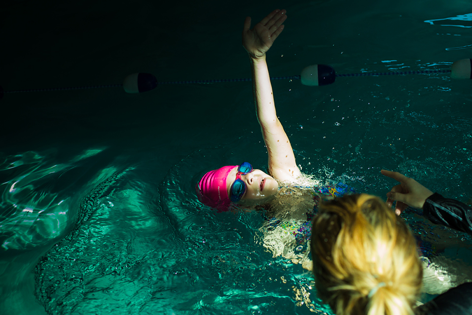 girl swimming - Documentary Family Photography