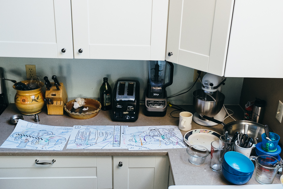 watercolor paintings and dishes - Documentary Family Photogarphy