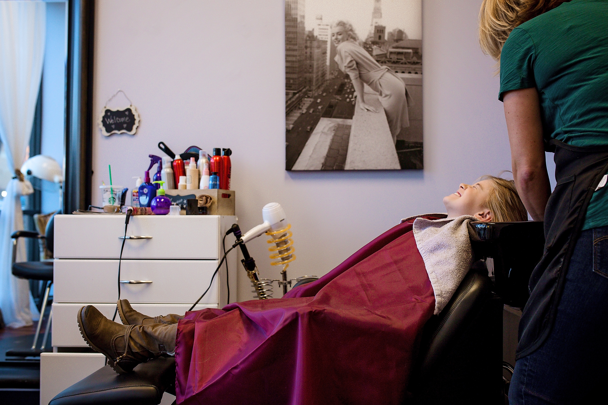 girl in salon - Documentary Family Photography