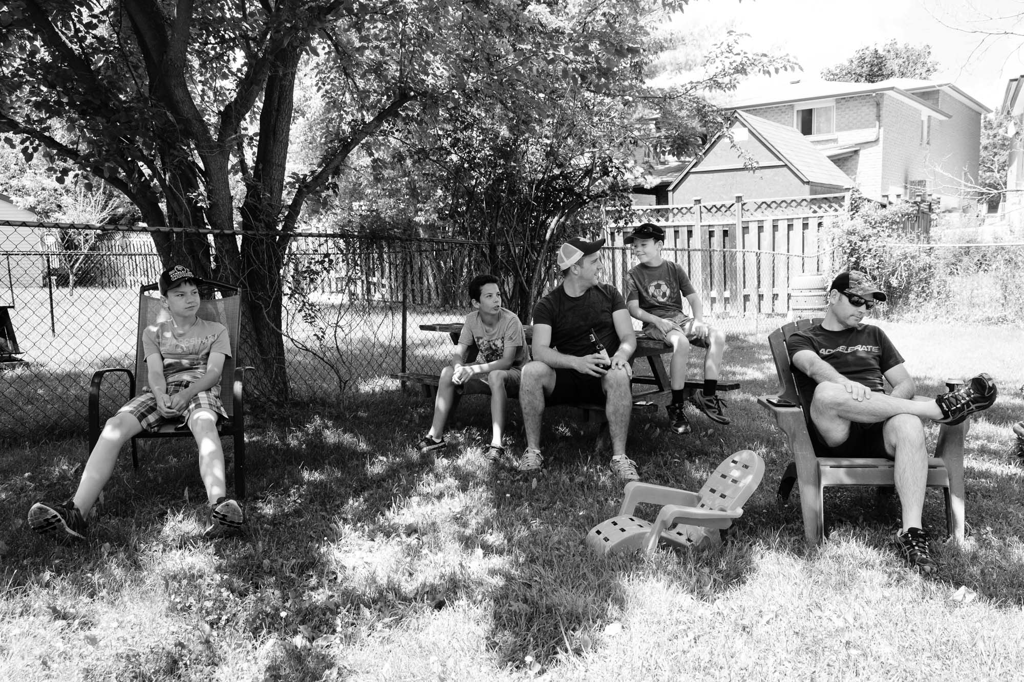 boys in tree shade - Documentary family photography