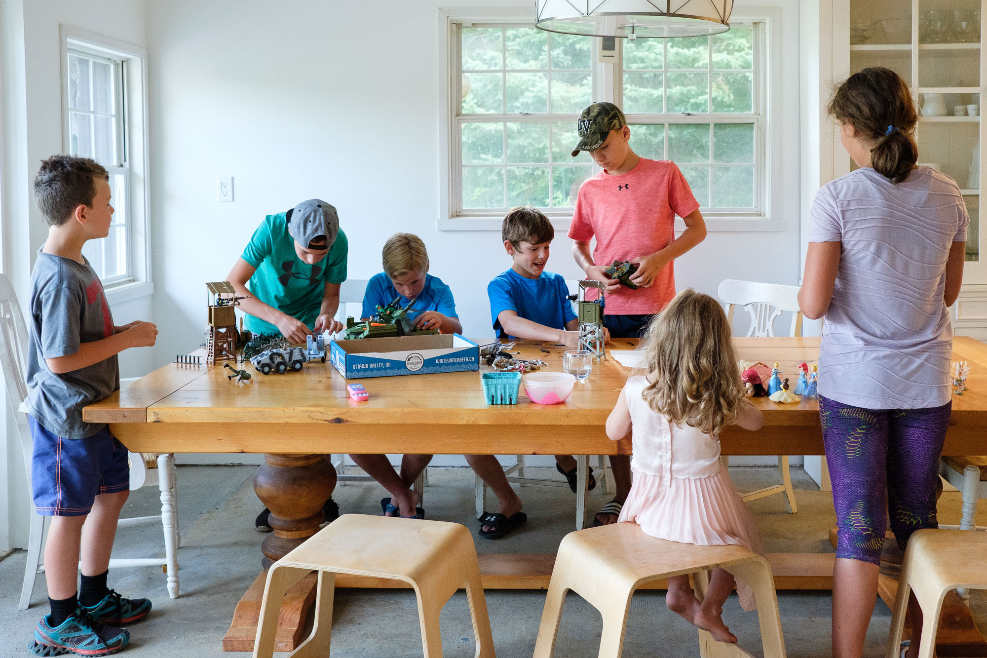 family at dinner table - Documentary Family Photography