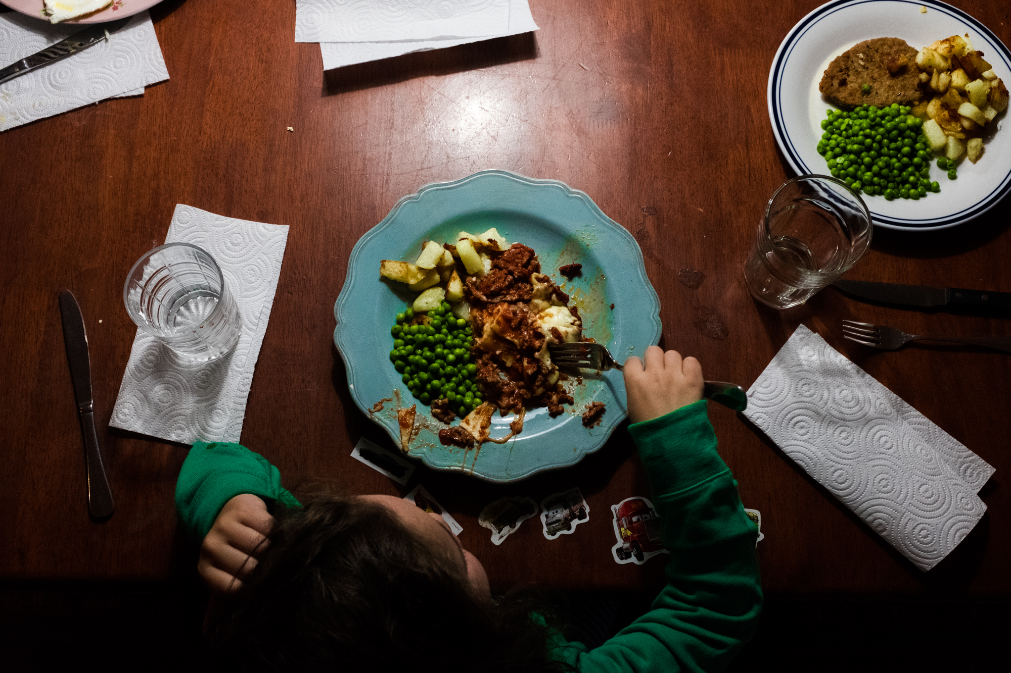 family dinner - documentary family photography