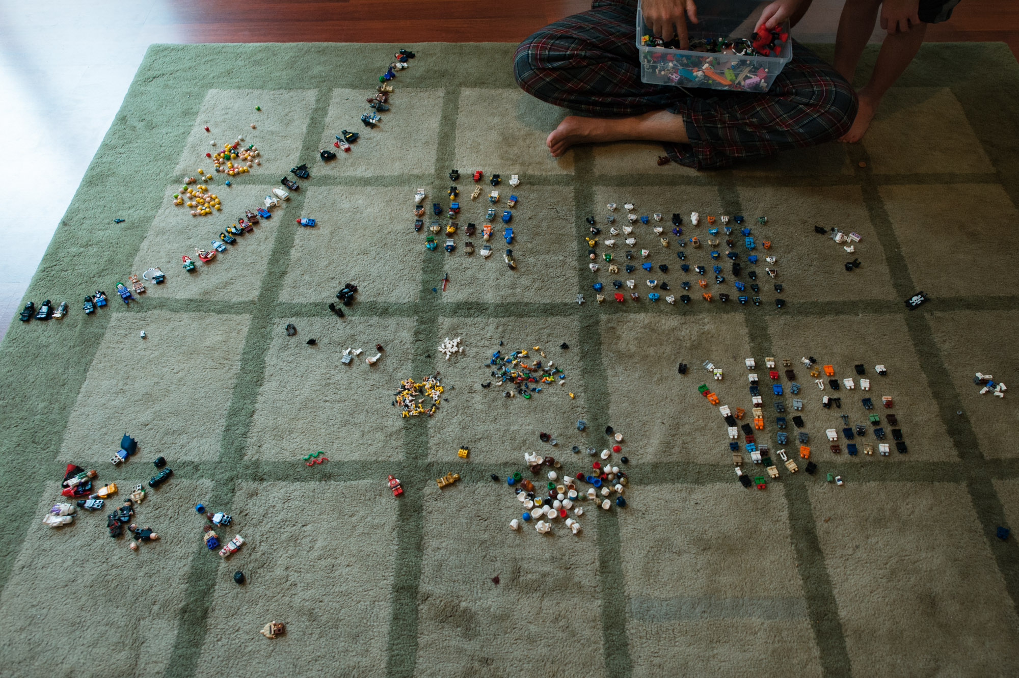 lego sorting - documentary family photography