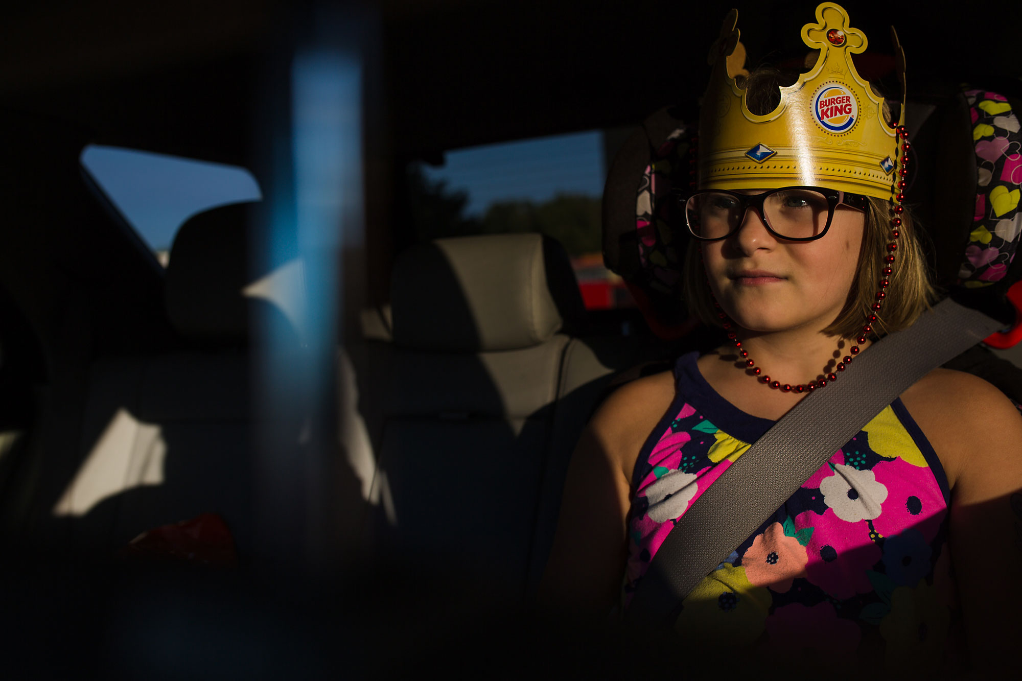 girl with burger king crown - Documentary Family Photography