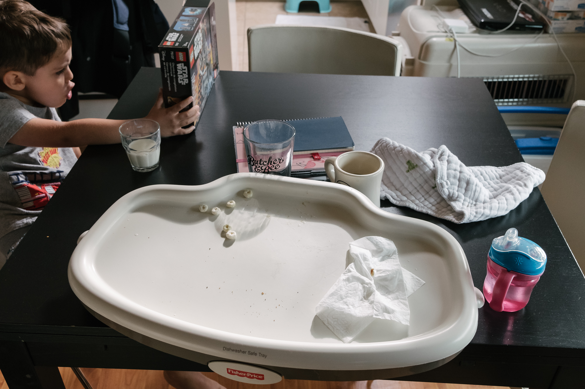 high chair tray with wipes and puffs - Documentary Family Photography
