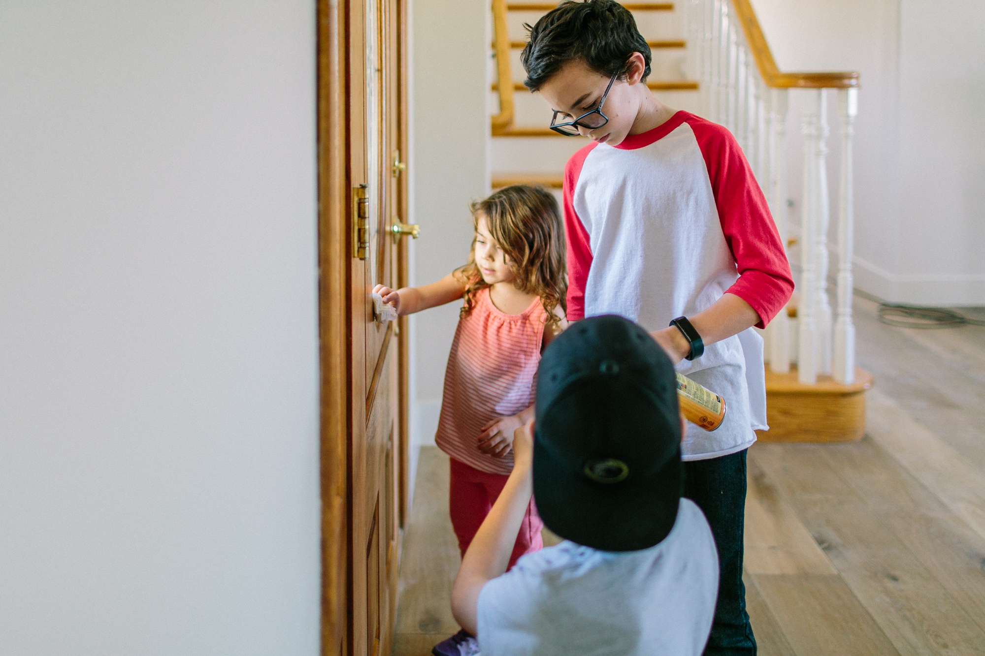 kids cleaning -Documentary Family Photography