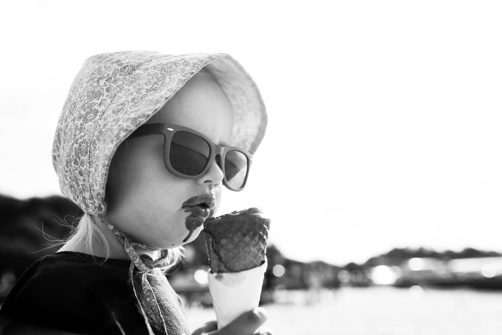 girl with sunglasses and ice cream - Documentary Family Photography