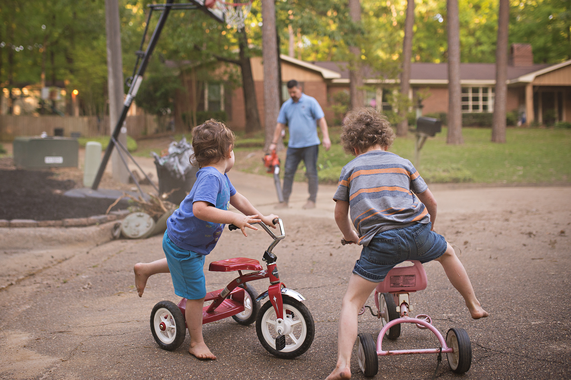 kids on bikes - documentary family photography
