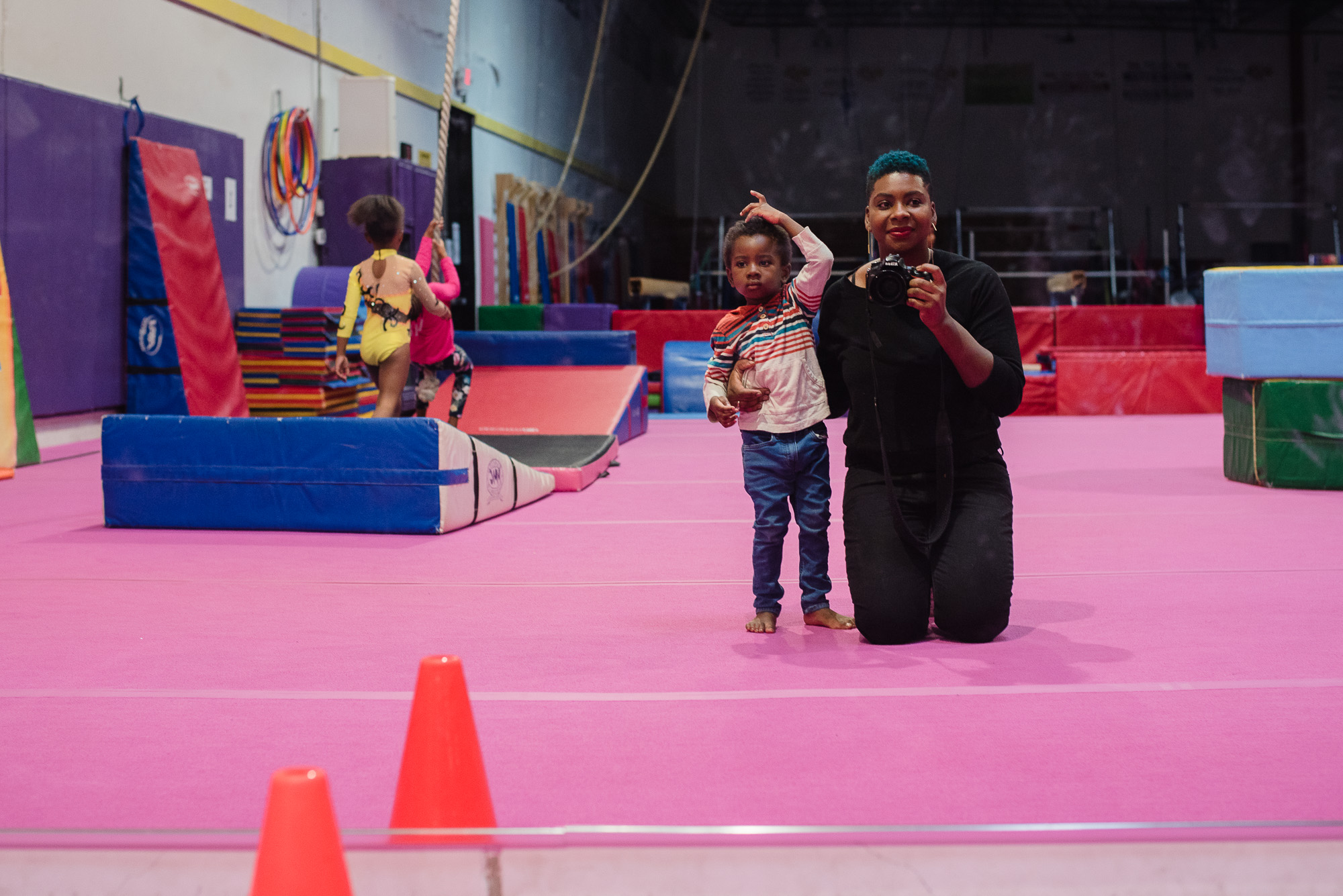 family at gymnastics - documentary family photography